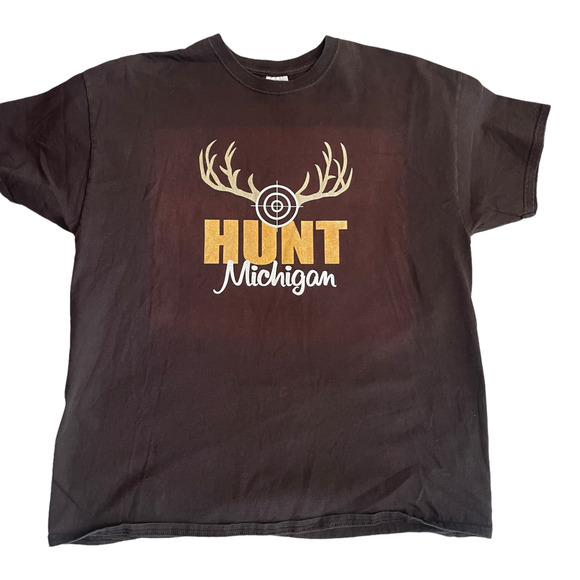 Hunt Michigan Men's Brown Graphic Crewneck T Shirt Archery Buck Deer Size XL - Picture 1 of 4